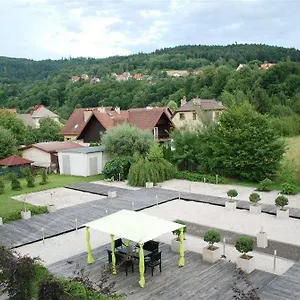 Hotel Black & White